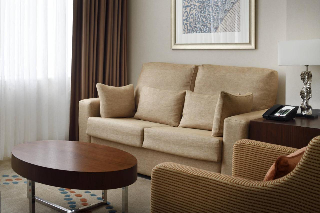 Courtyard By Marriott Riyadh Olaya Экстерьер фото