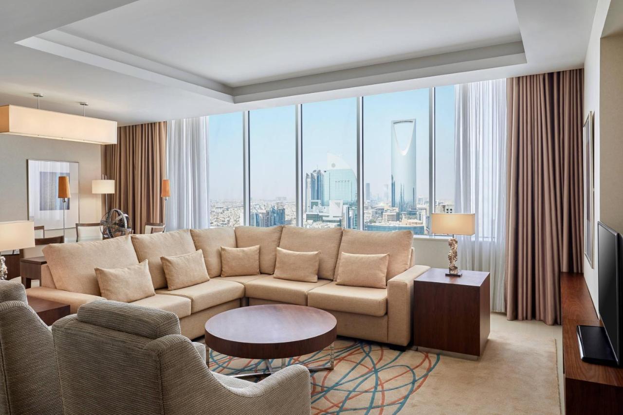 Courtyard By Marriott Riyadh Olaya Экстерьер фото