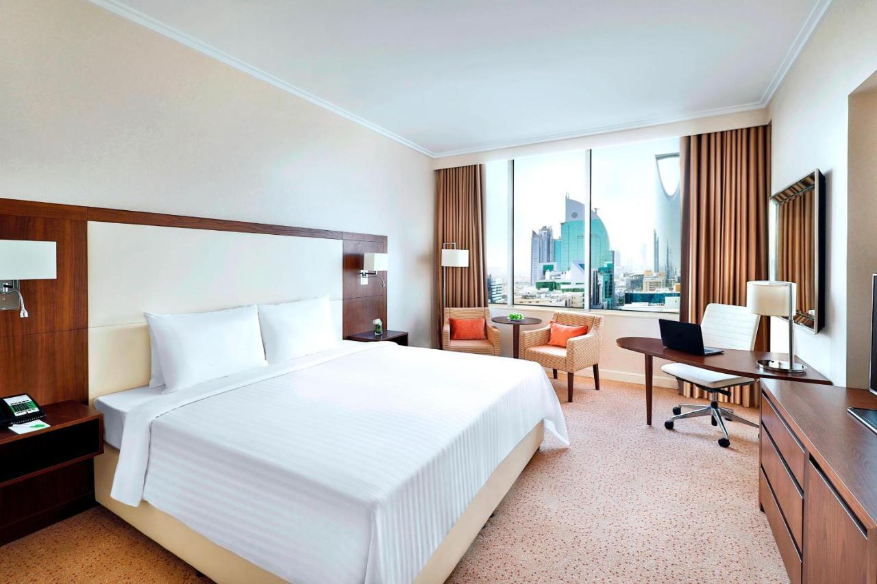 Courtyard By Marriott Riyadh Olaya Экстерьер фото