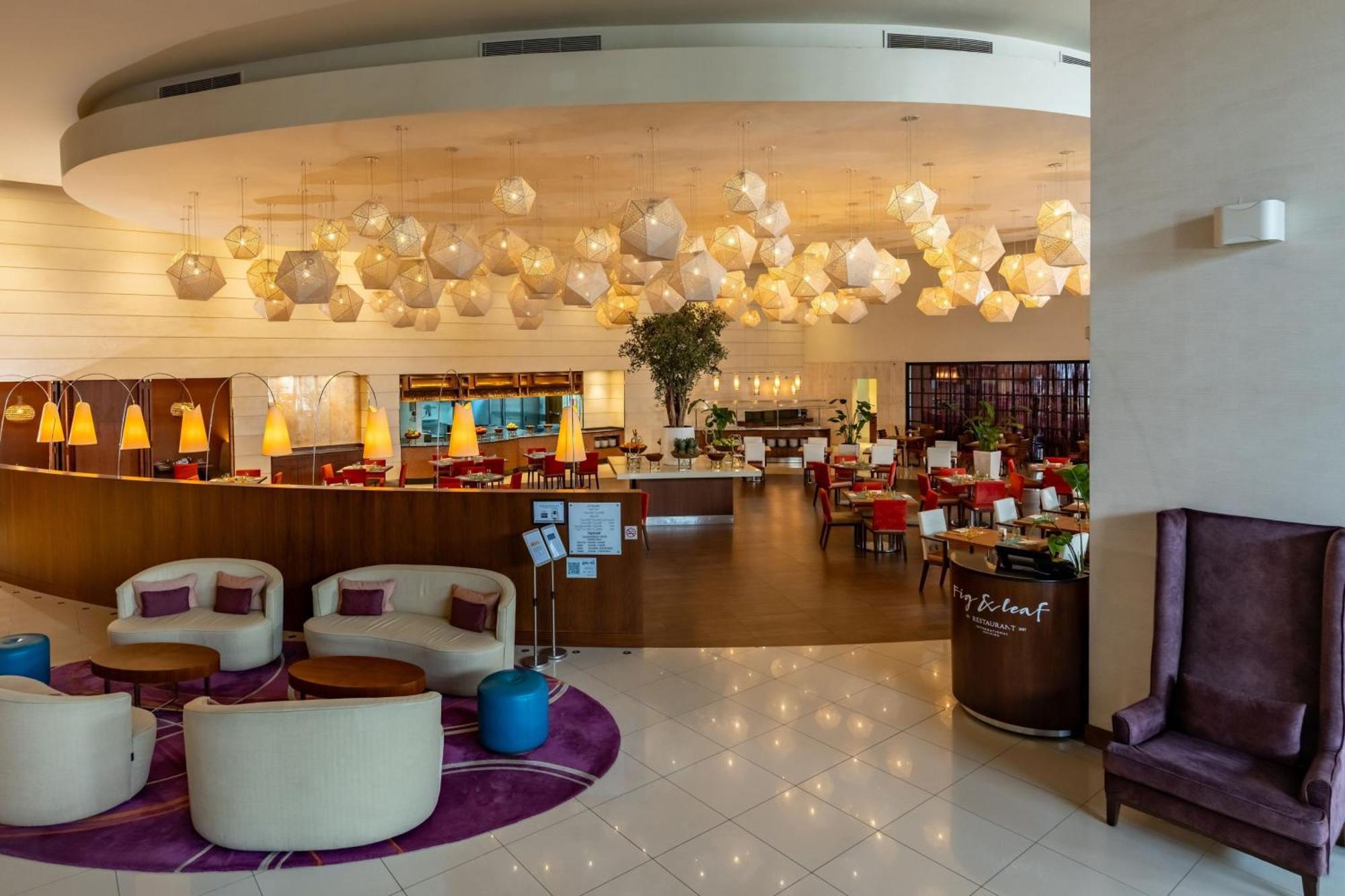 Courtyard By Marriott Riyadh Olaya Экстерьер фото