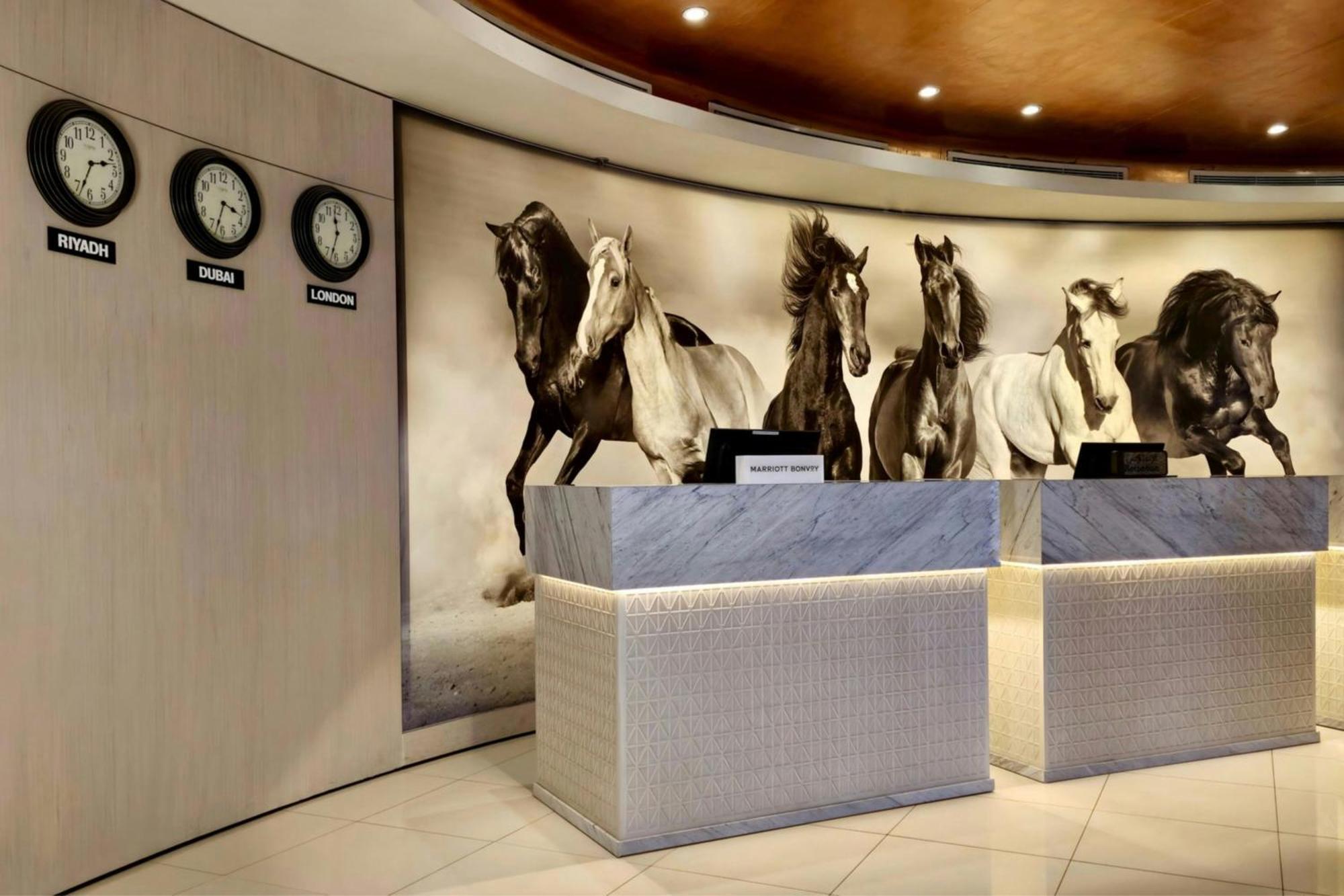 Courtyard By Marriott Riyadh Olaya Экстерьер фото
